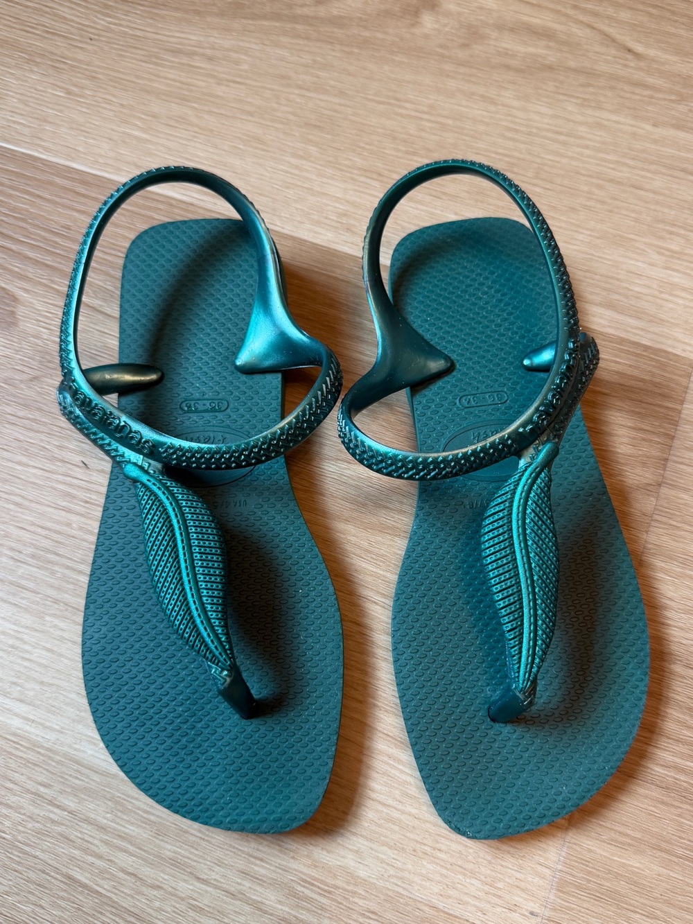 Havaianas Flip Flops Flash Urban Green Leaf - Size 35-36